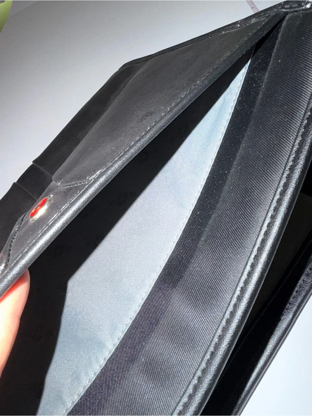 Wenger swiss gear carina A4 ring binder  zip folio/portfolio